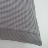 Housse de coussin nid d'abeille en coton gris 214///