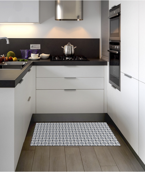Incluye una alfombra en la decoración de tu cocina