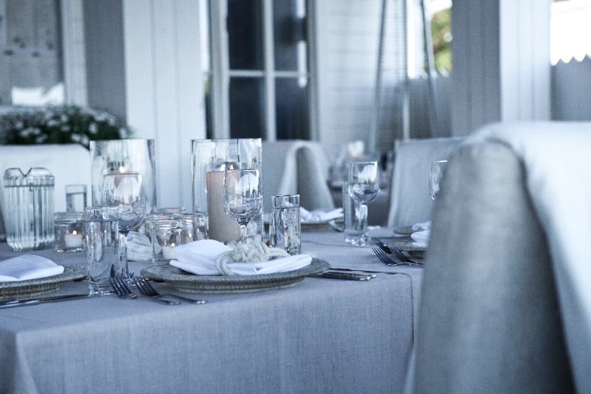 Decora tu mesa con un bonito y elegante mantel