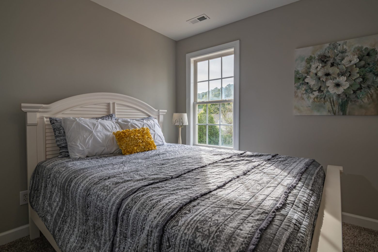 Ropa de cama Blanca y Gris