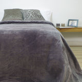 Coral fleece blanket alpes carbón