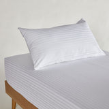 Taie d'oreiller en coton et polyester au point de croix