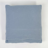 Housse de coussin nid d'abeille en coton bleu 150