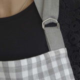 Tablier en coton gris