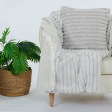 Couverture coralina margot pierre