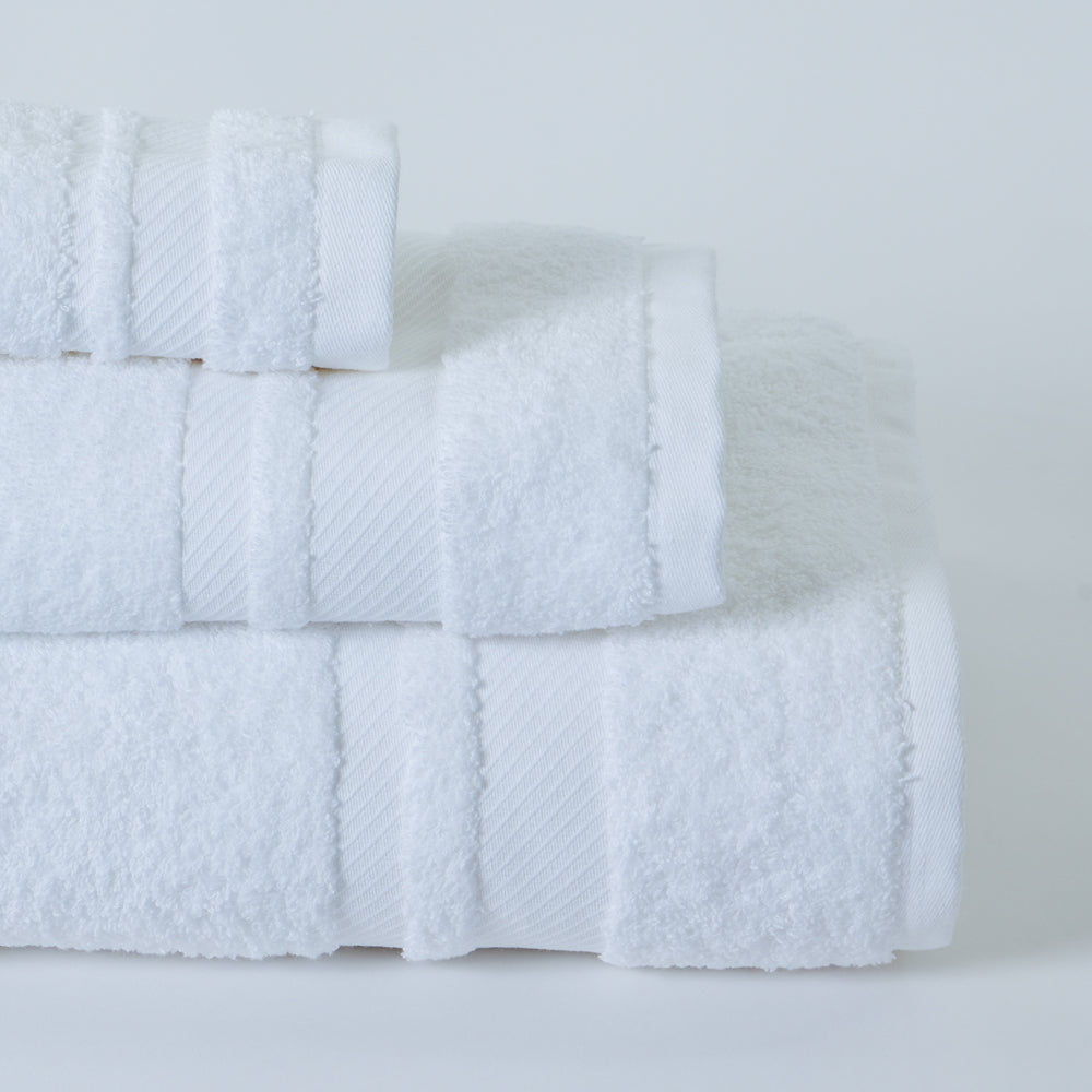 Premium cotton towel 700 g/m² white
