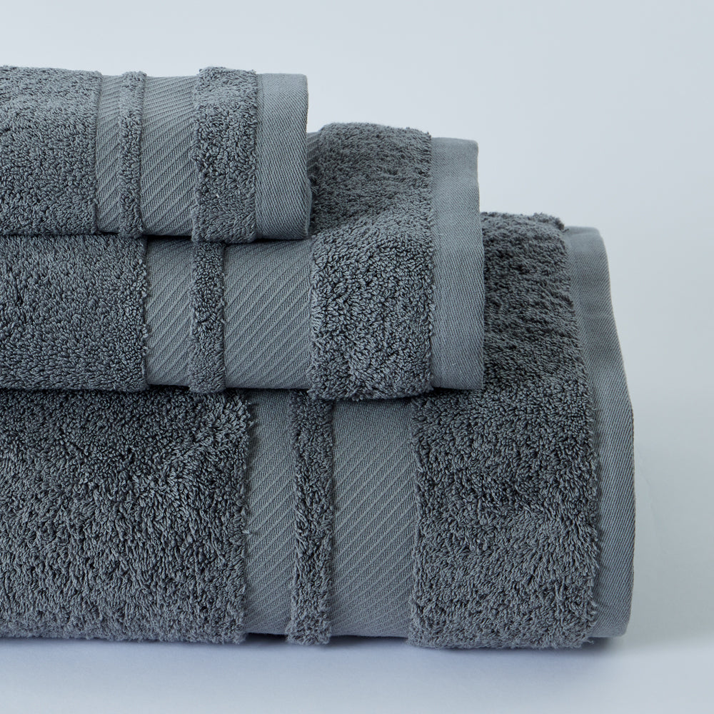 Premium cotton towel 700 g/m² grey