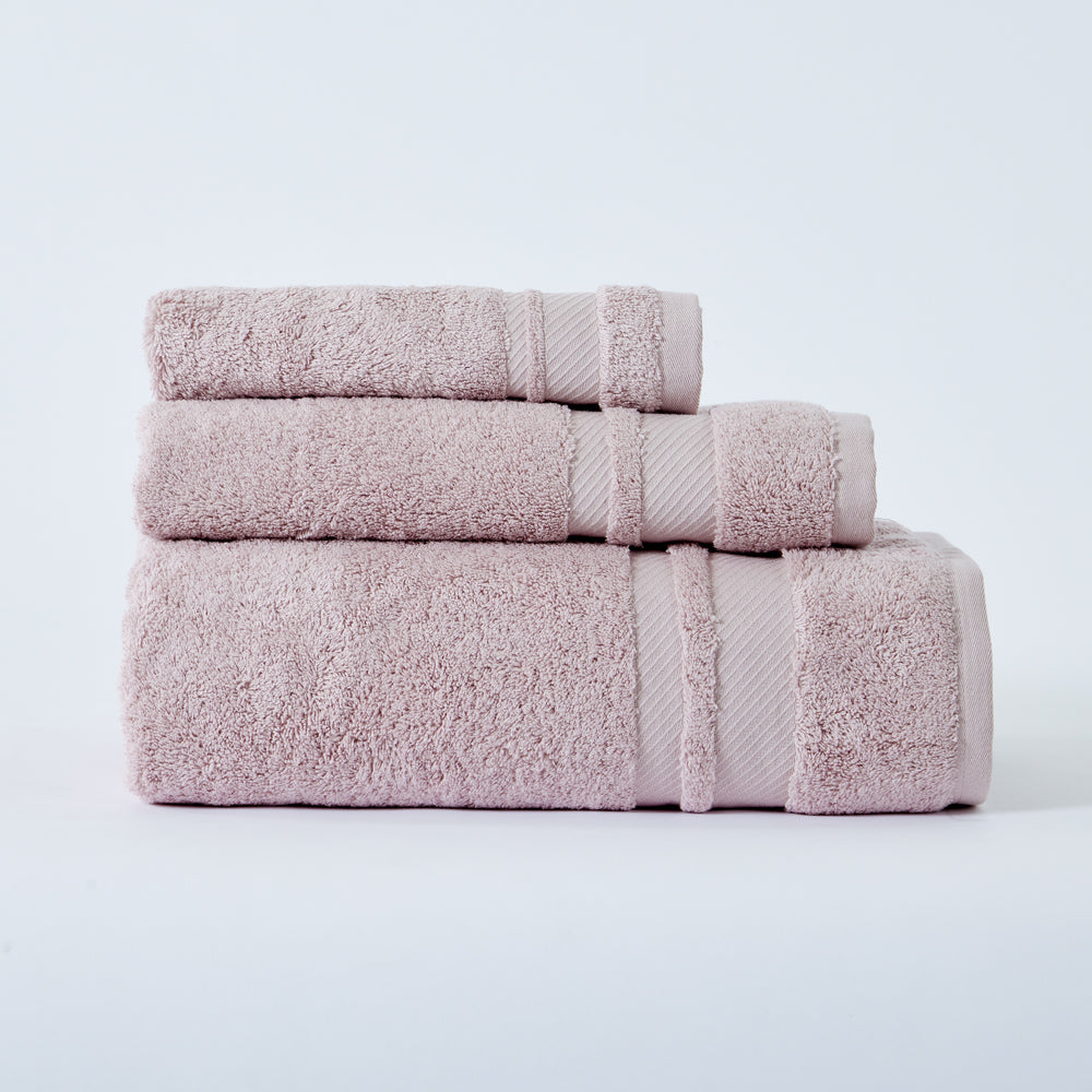 Premium cotton towel 700 g/m² pink